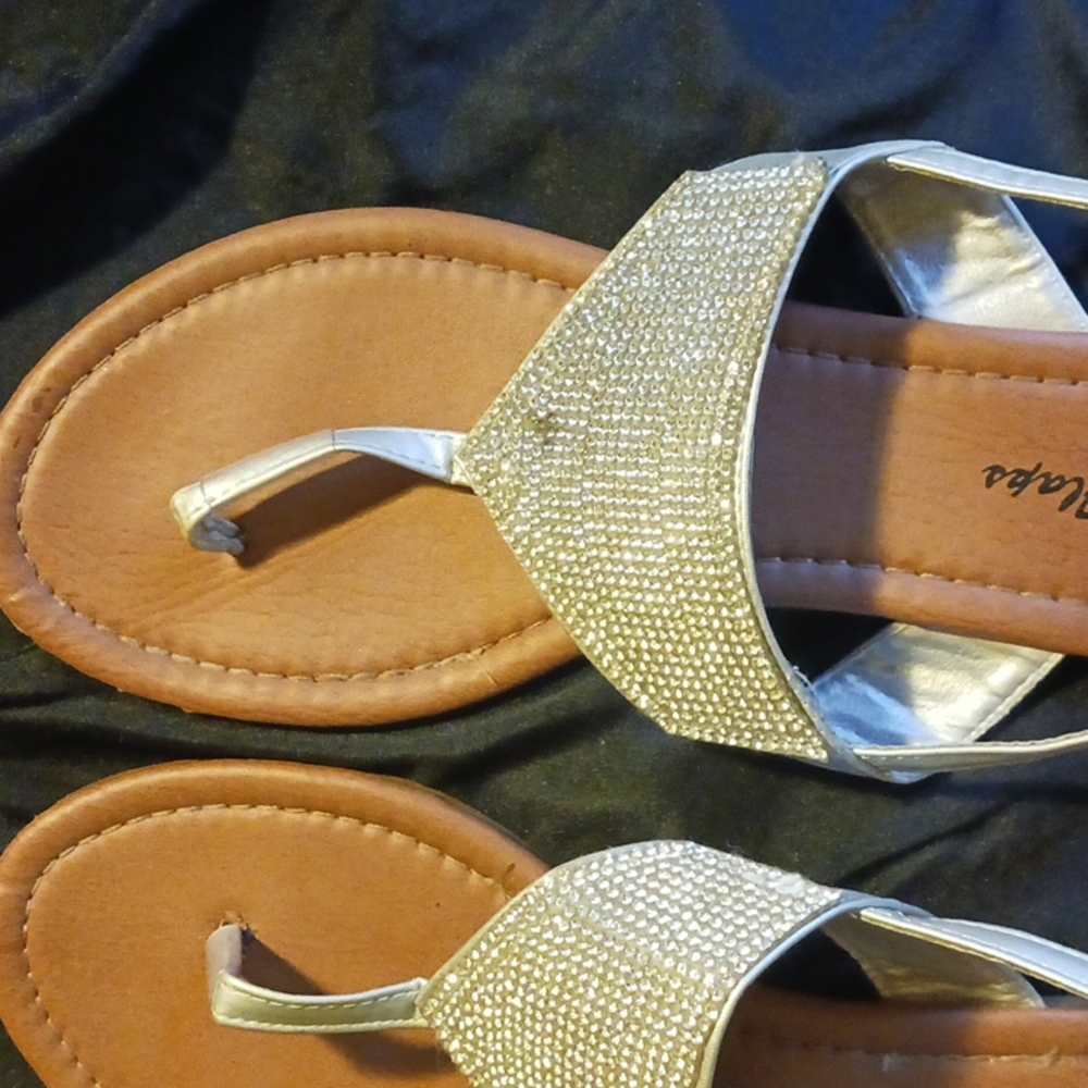 Fun Flops - Picture 2 of 2